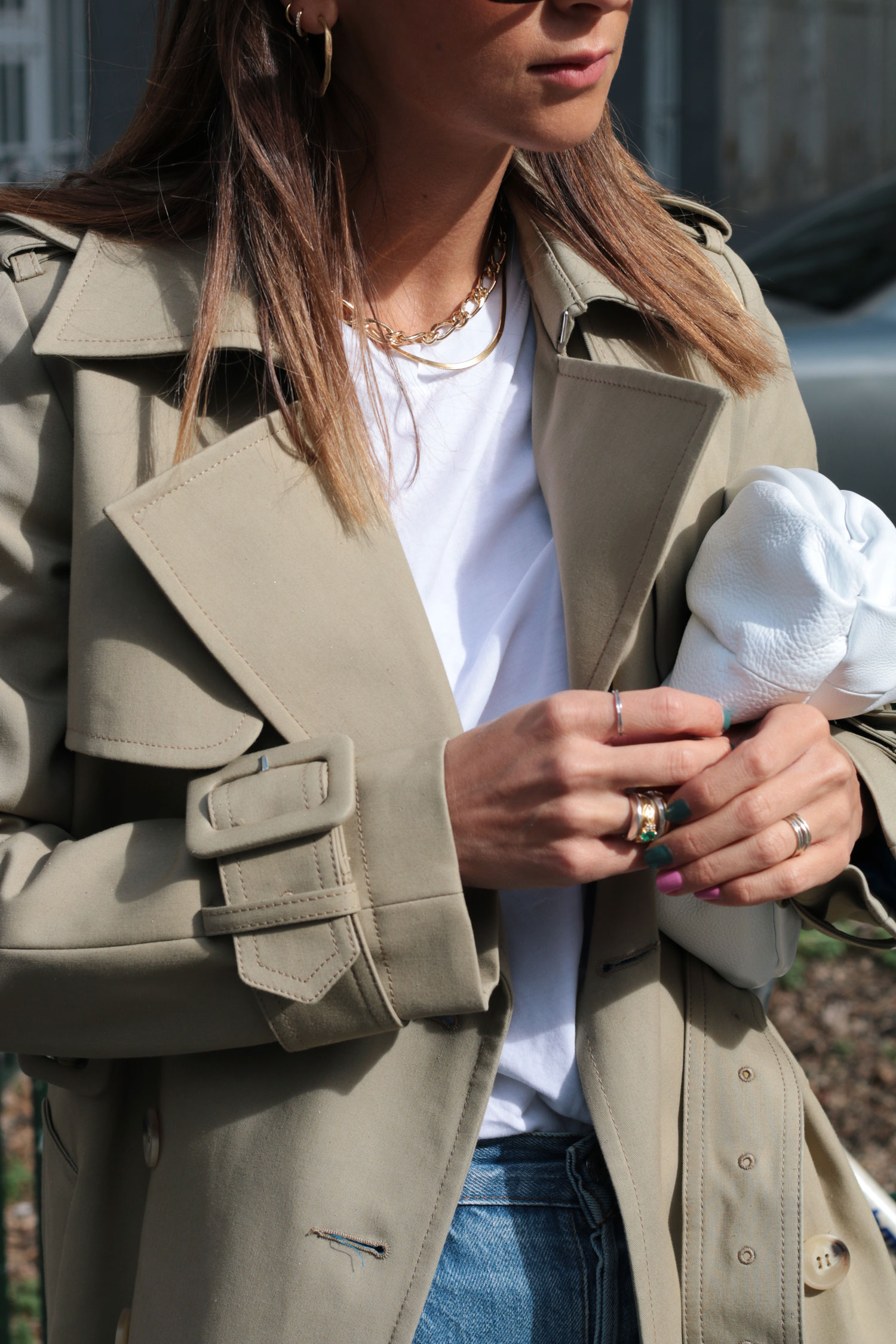 Trenchcoat Styling - www.lesfactoryfemmes.com